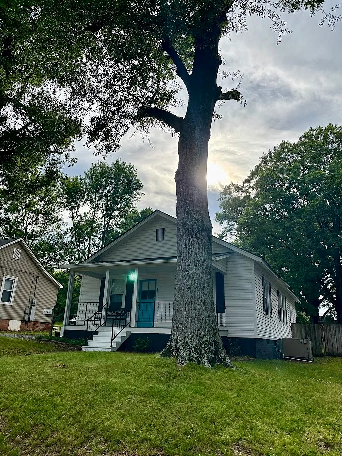 2 bed, 1134 sqft, $1,600 — Photo 3