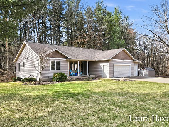 2nd image of 1518 Pleasant Wood Dr NE