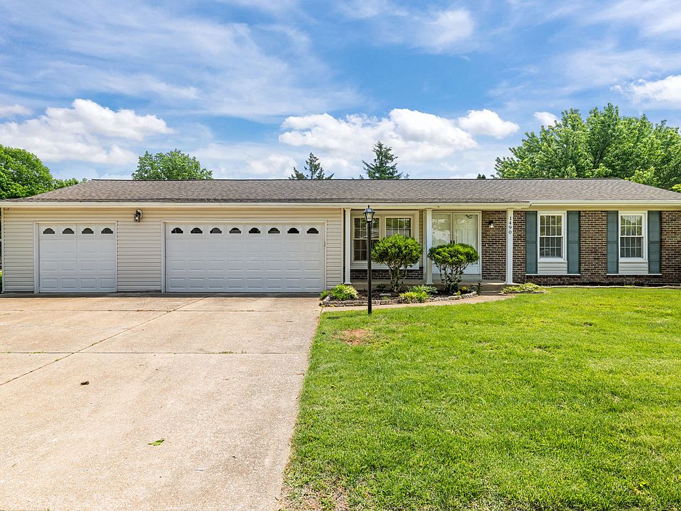 1st image of 1490 El Centro Dr