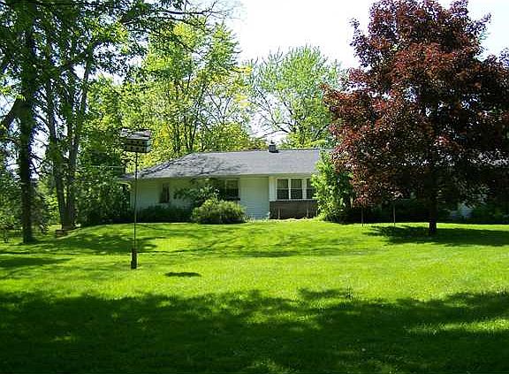 3rd image of 226 Tobey Rd