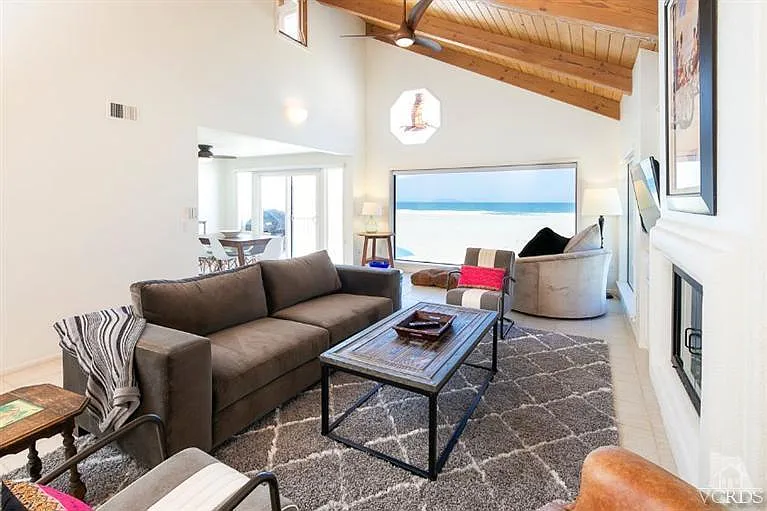 4025 Ocean Dr — Photo 17
