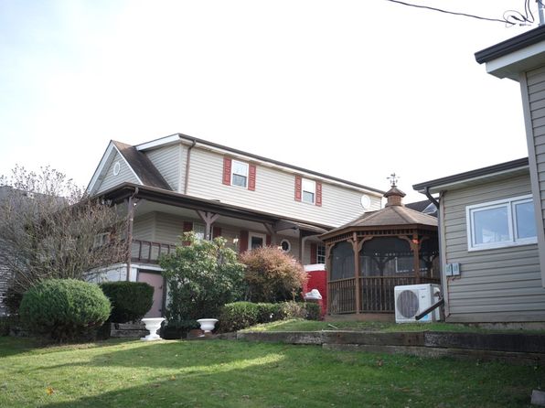 24 Stracke Ave, Monessen, PA 15062
