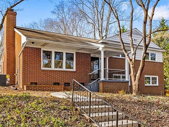 3rd image of 2101 Mimosa Dr