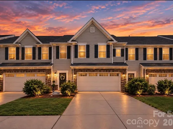10434 Dalton Woods Ct NW, Huntersville, NC 28078