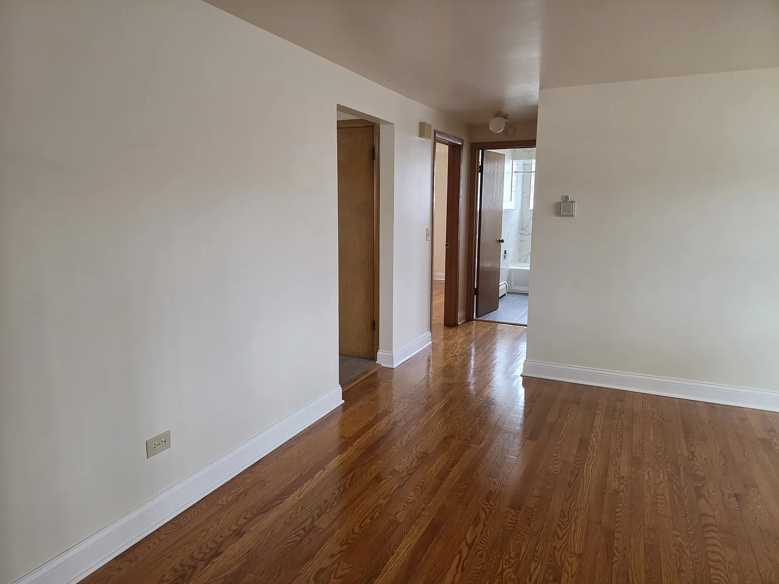 2 bed, $1,700 — Photo 4
