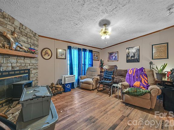 3rd image of 2571 Major Evans Rd
