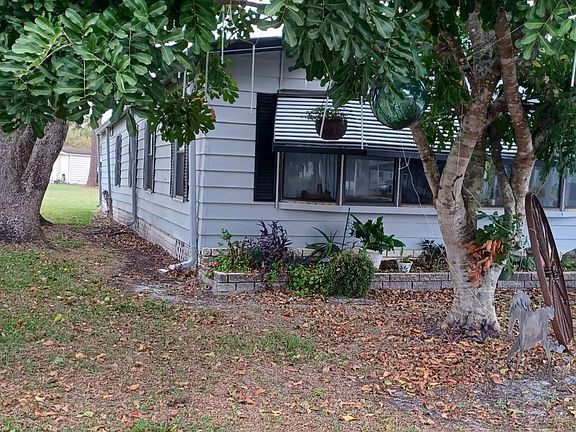 3rd image of 14316 Parkview Ct #892