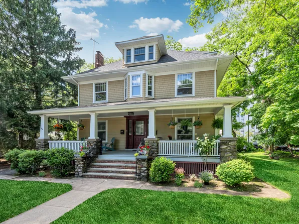 34 Washington Pl Floor 2, Ridgewood, NJ 07450