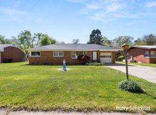 3451 McCracken St, Norton Shores, MI