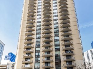 70 W Huron St APT 802, Chicago, IL 60654