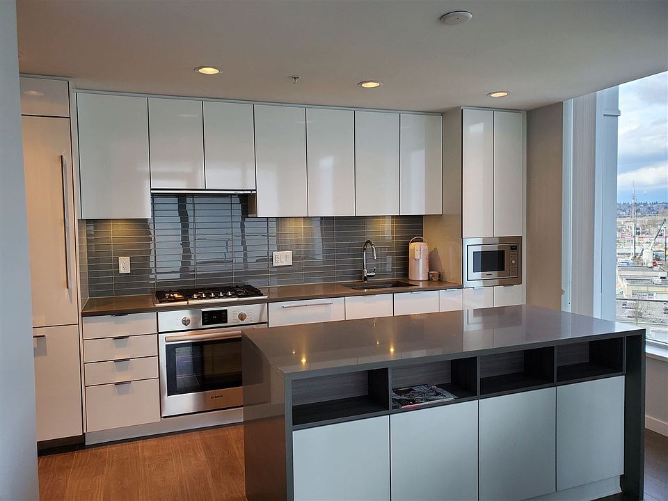 2nd image of 3331 Brown Rd #B901