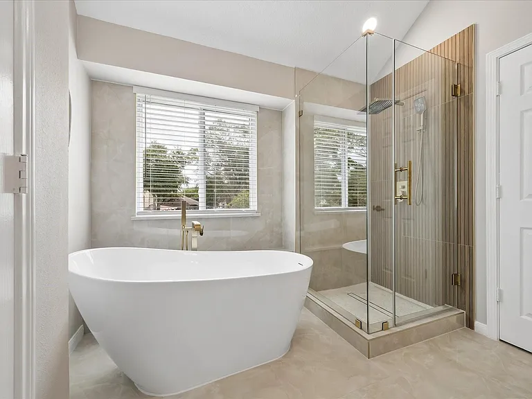 1306 Hunter Wood Dr — Photo 32