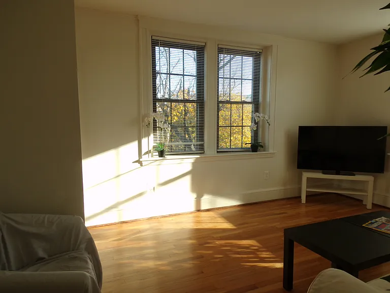 53 Spear St #7 — Photo 4