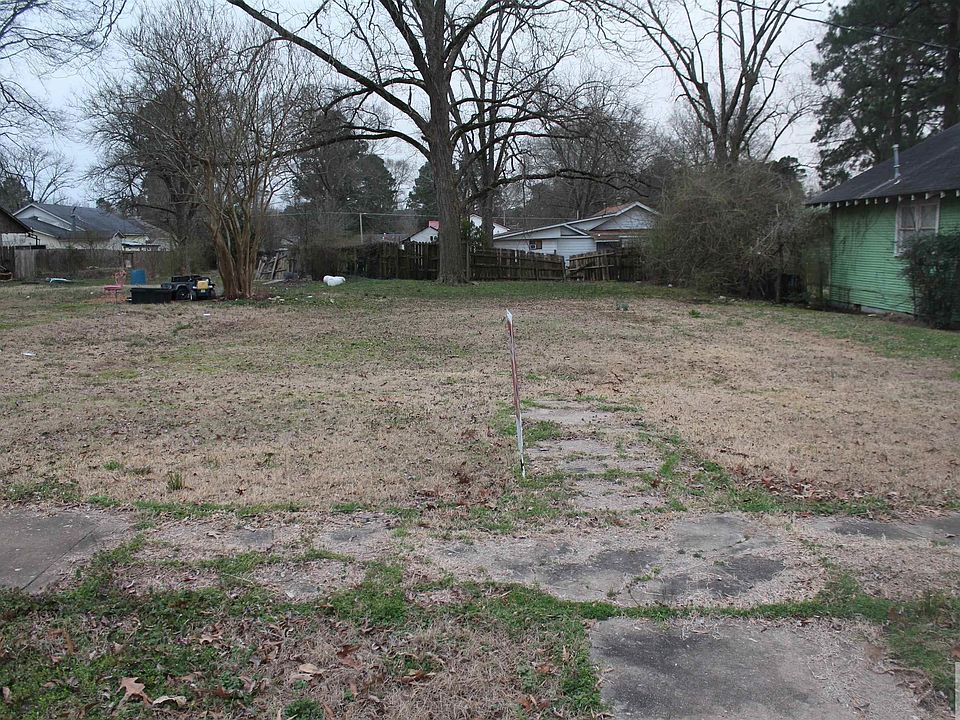 2nd image of 1013 W 5th St
