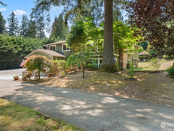 5th image of 17201 174th Avenue NE