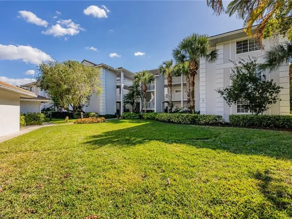 750 Waterford DR #104, NAPLES, FL 34113