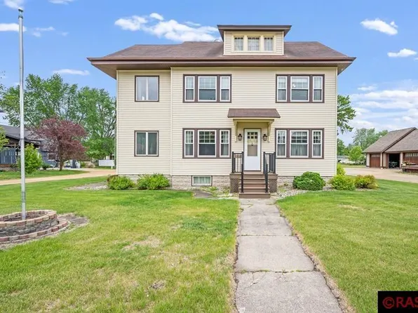300 Cleveland Ave W, Winnebago, MN 56098