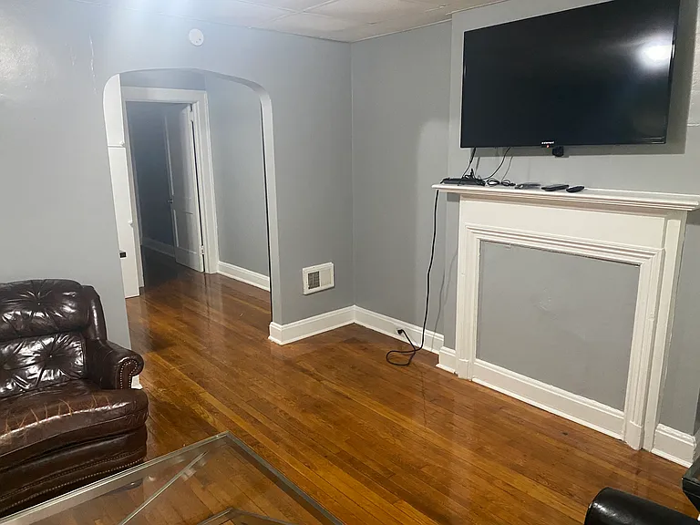 1109 N Buchanan Blvd #C — Photo 2