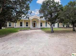 11820 Shadow Ln, New Braunfels, TX 78132