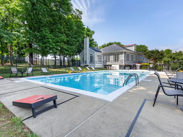 Annapolis Roads Apartments