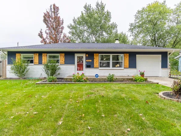 7403 Avalon Dr, Fort Wayne, IN 46819