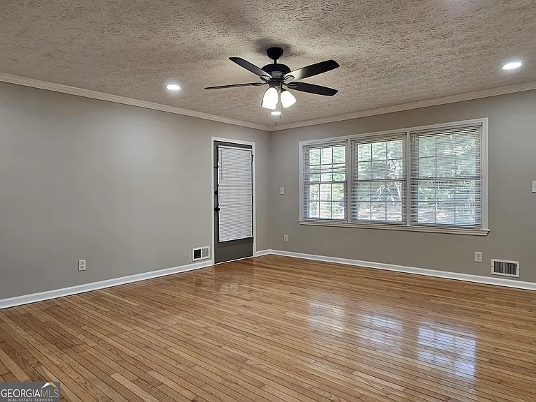 683 Ginger Cake Rd — Photo 23
