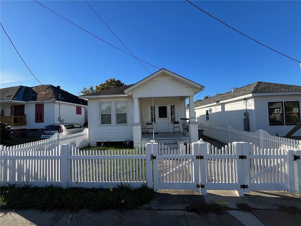 652 Avenue A, Westwego, LA 70094 Zillow