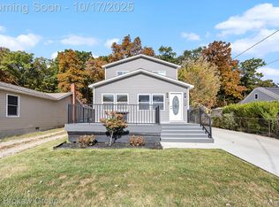 3848 Hunt Rd, Lapeer, MI 48446