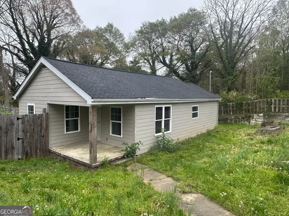 12 Burton St, Toccoa, GA 30577