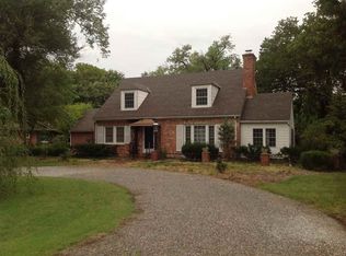 60 E Norfolk Dr, Wichita, KS 67206