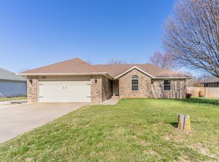 410 Arrowhead Rd, Willard, MO 65781
