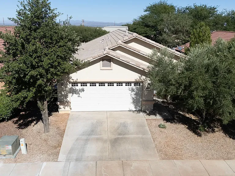 3371 Zion Ct — Photo 2