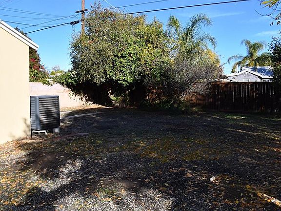 4th image of 6902 Jellico Ave
