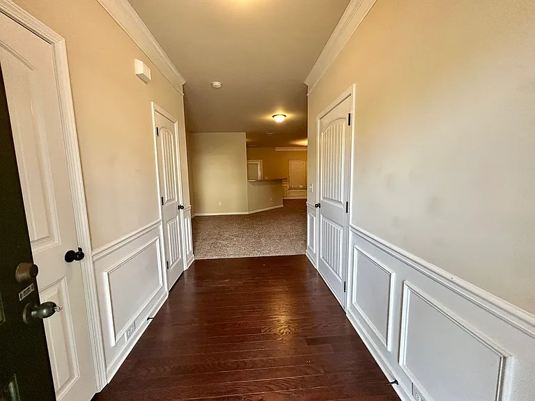 690 Oakside Pl — Photo 4