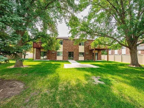 2550 18th St S APT 103, Fargo, ND 58103