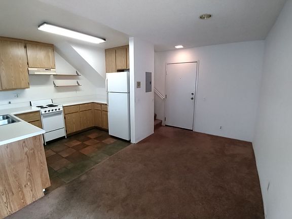 4th image of 4110 3rd Ave #207