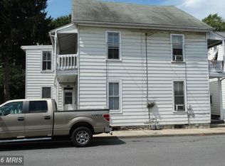 437 S 3rd St, Chambersburg, PA 17201