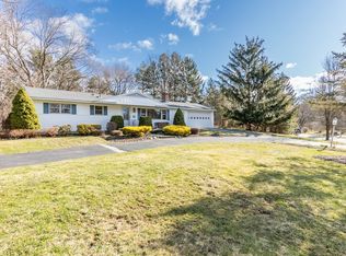 10 Winsor Ln, Topsfield, MA 01983