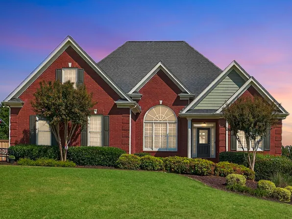 53 Reece Dr, Hoschton, GA 30548