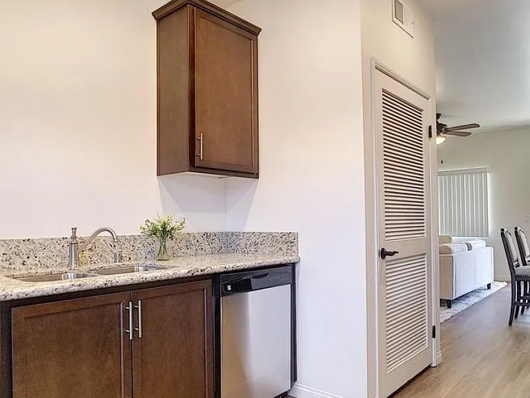 14265 Rios Canyon Rd — Photo 8