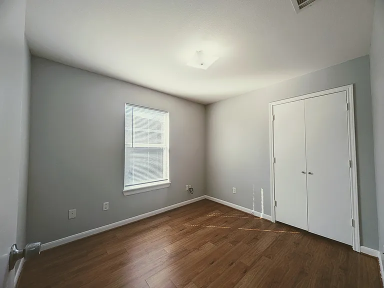 138 S Bend Ct #A — Photo 9