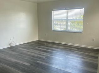 11290 Overseas Hwy #4, Marathon, FL 33050