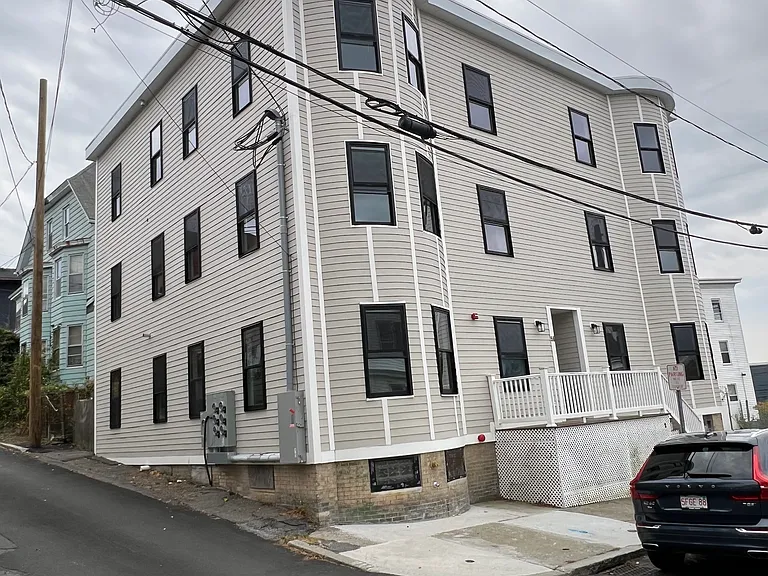 56 Sachem St #5 — Photo 2