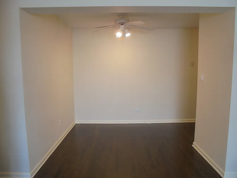 5310 N Chester Ave #301 — Photo 5