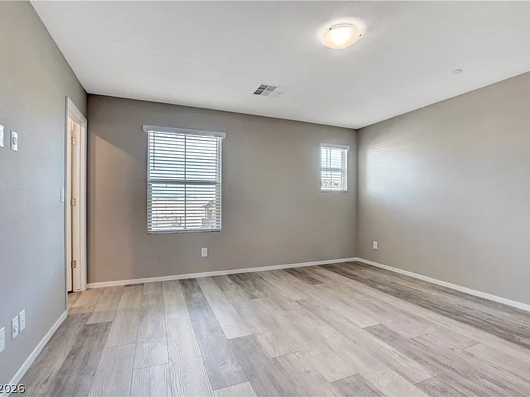 28 Lomita Heights Dr — Photo 19