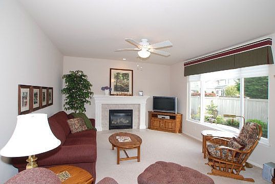 Spacious family roof with remote control gas fireplace