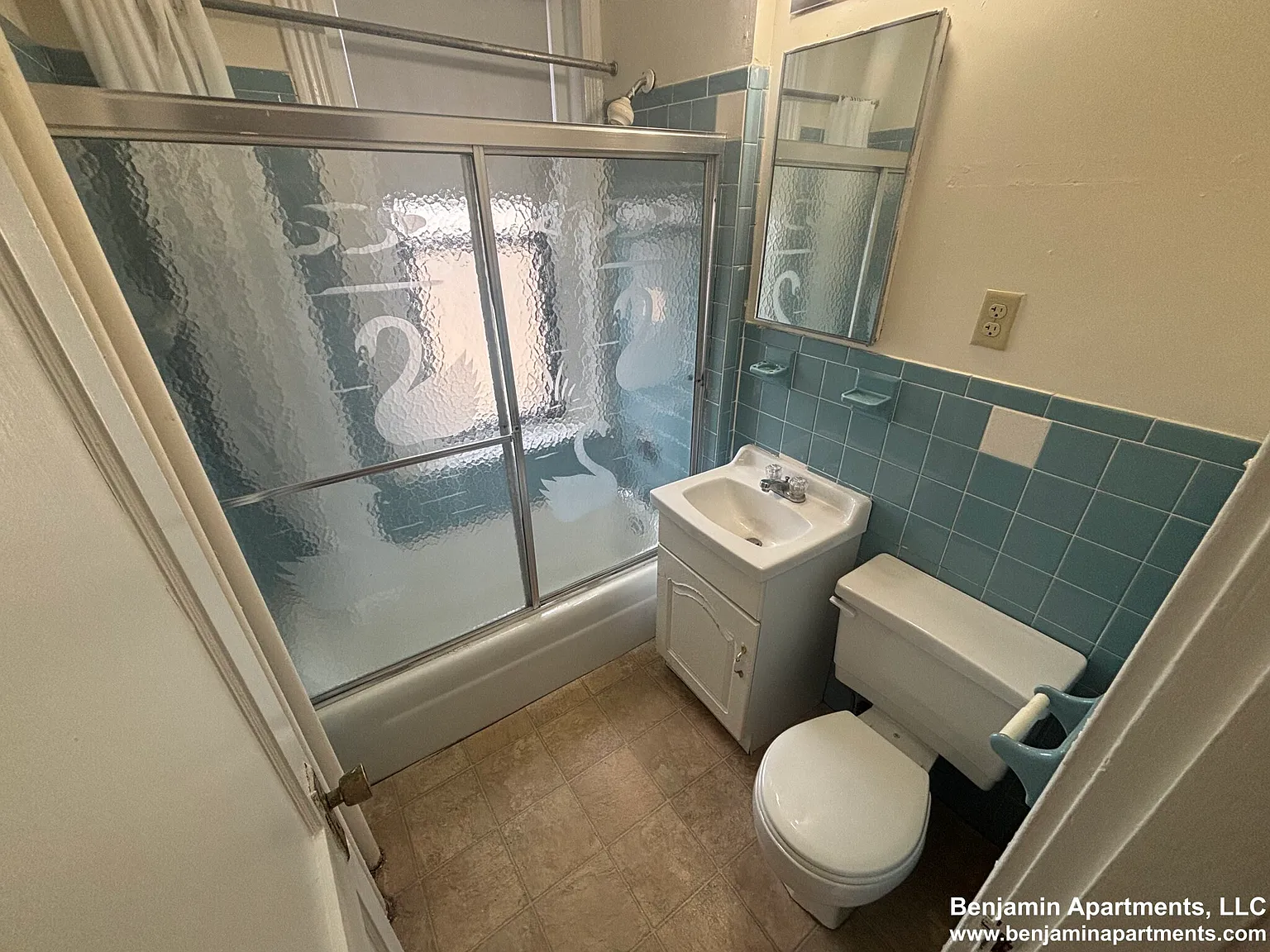 Studio, $1,900 — Photo 2