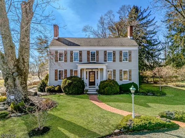 105 White Oak Ln, Bedminster Twp., NJ 07921