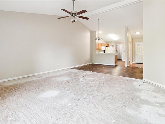 3rd image of 22837 Woodcreek Dr #22837
