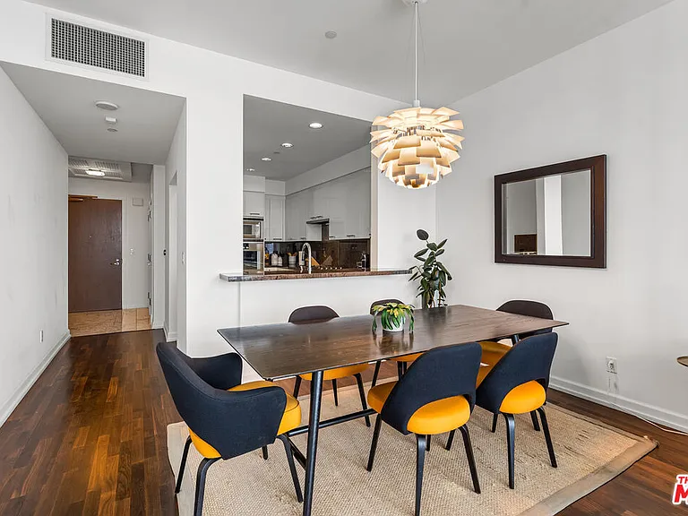 900 W Olympic Blvd #36F — Photo 8